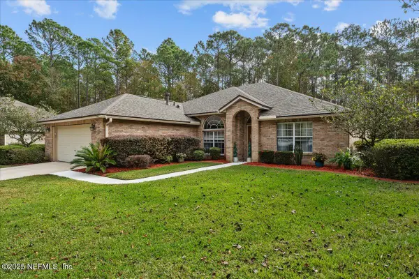 628 Misty Morning Court, Jacksonville, FL 32218