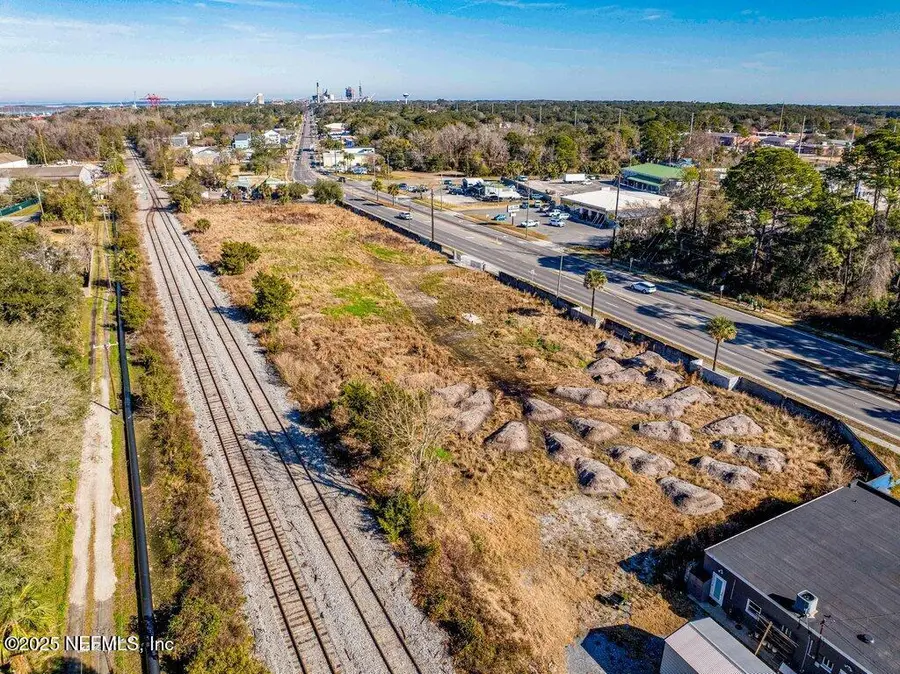 1315 S 8th Street, Fernandina Beach, FL 32034 - #3