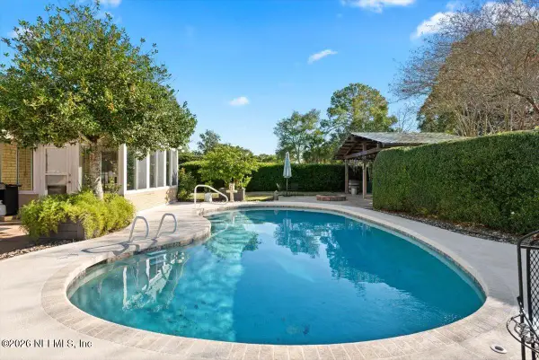 8134 Veracruz Drive, Jacksonville, FL 32211