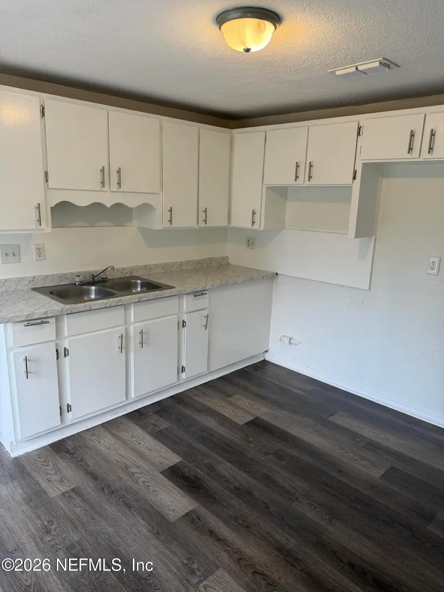 8424 Lincrest W Drive, Jacksonville, FL 32208 - #3