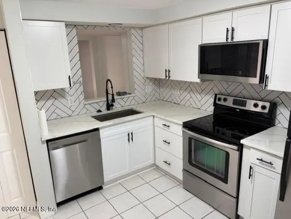 7027 Prestwick N Circle, Jacksonville, FL 32244