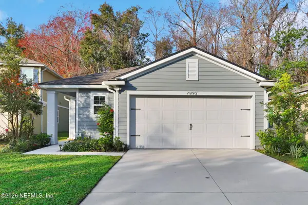 7892 Meadow Walk Lane, Jacksonville, FL 32256