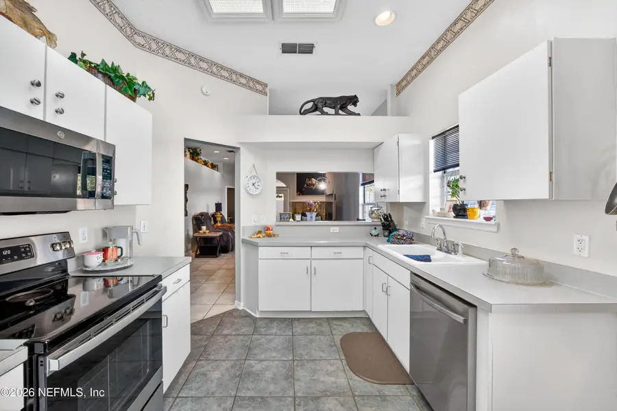 8051 Copperfield N Circle, Jacksonville, FL 32244 - Image #2