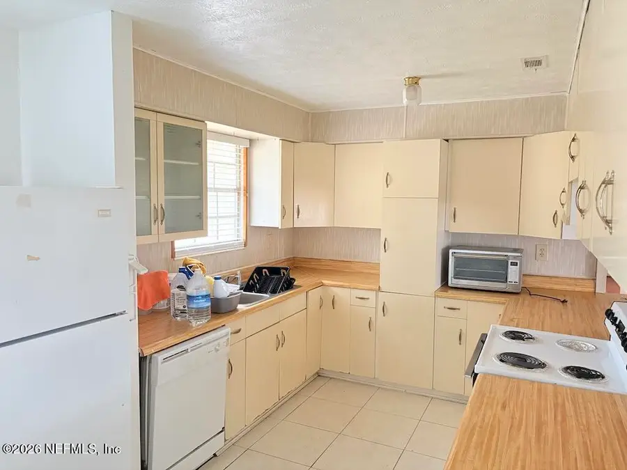 36 Velvet Drive, Jacksonville, FL 32220 - #3