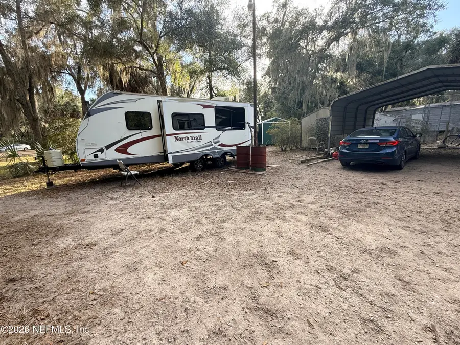 123 Killian Drive, Hawthorne, FL 32640 - Image #2