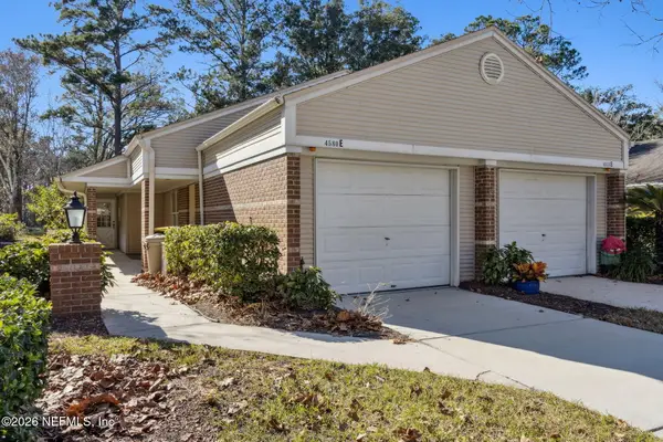 4580 Middleton Park E Circle, Jacksonville, FL 32224