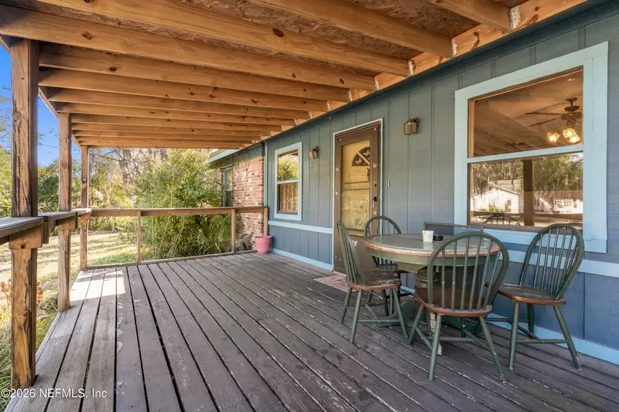 101 S Oakridge Avenue, Green Cove Springs, FL 32043 - Image #2