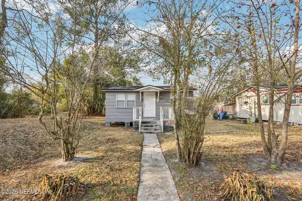 8022 Pipit Avenue, Jacksonville, FL 32219