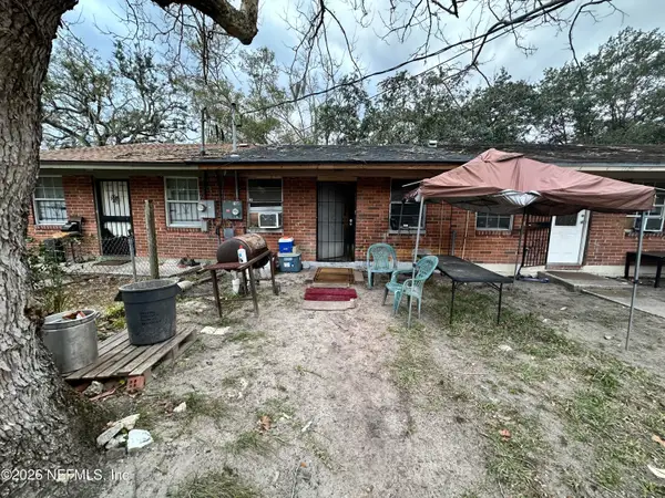 7104 Ken Knight W Drive, Jacksonville, FL 32209