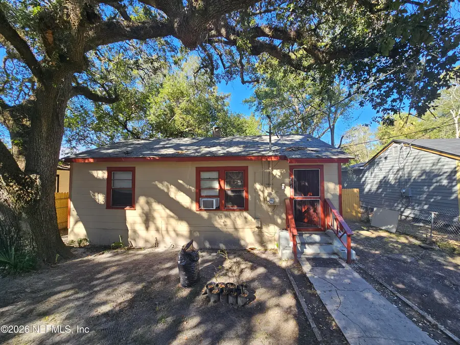 1045 Winthrop Street, Jacksonville, FL 32206 - Image #2