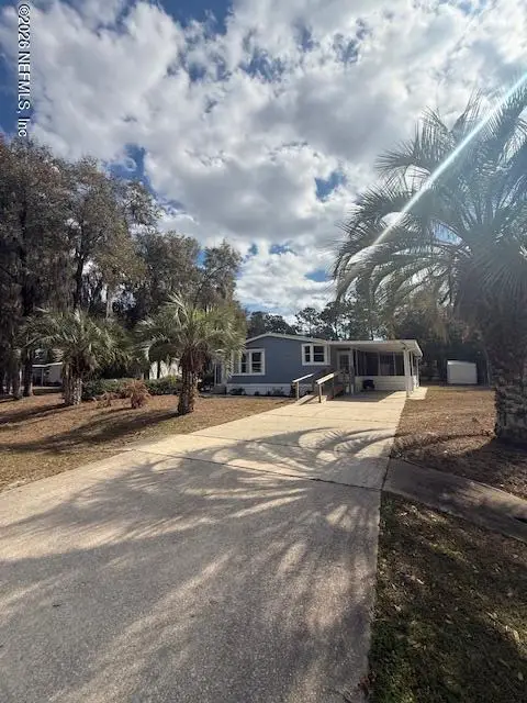 302 Sportsman Drive, Welaka, FL 32193