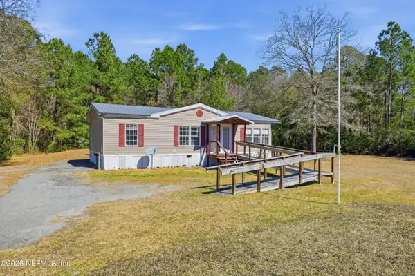 44326 Woodland Circle, Callahan, FL 32011