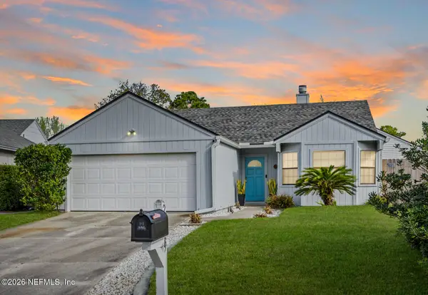 2209 Twin Pines N Circle, Jacksonville, FL 32246