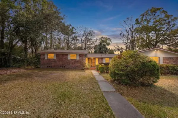 8648 Howell Drive, Jacksonville, FL 32208