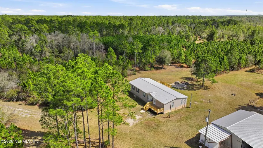 299 Cayenne Street, Interlachen, FL 32148 - #3