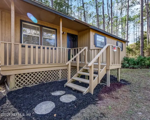 20 N Dolphin Avenue, Middleburg, FL 32068