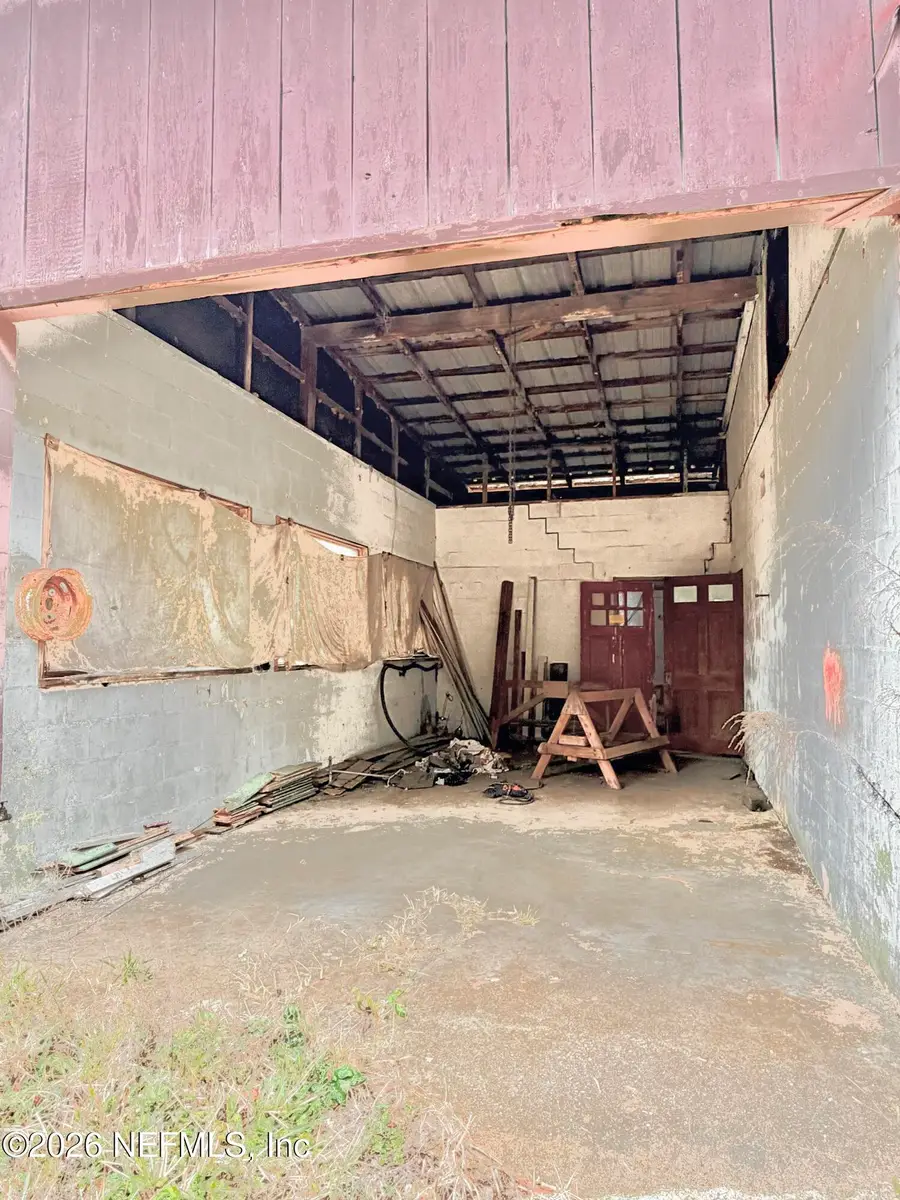 435 W River Road, Palatka, FL 32177 - #3