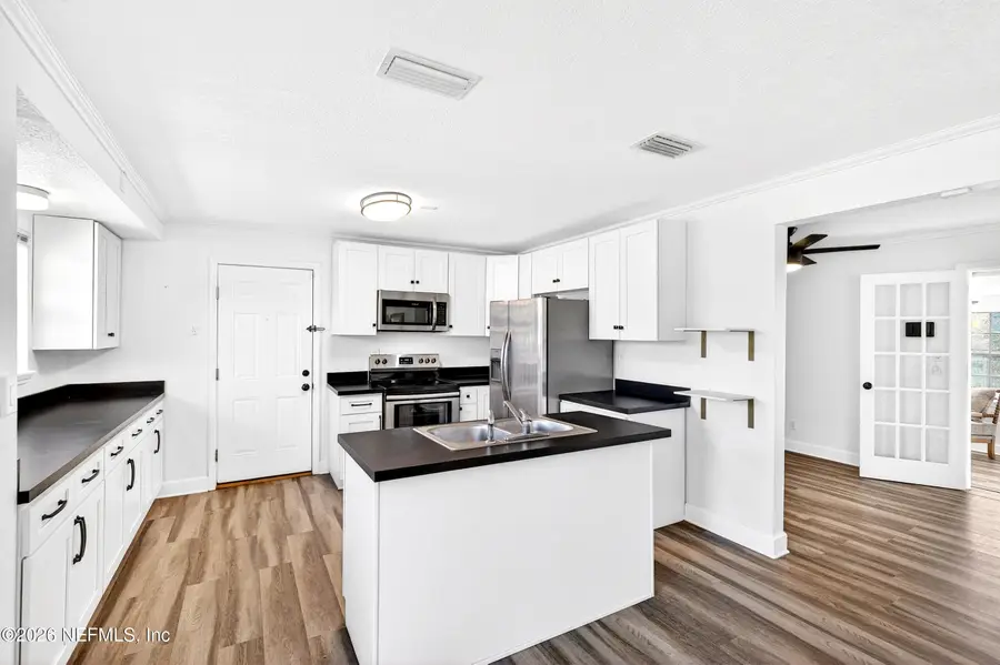 666 Edgewood W Avenue, Jacksonville, FL 32208 - #3