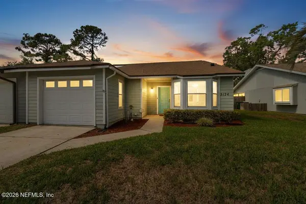 3124 Courtney Woods W Lane, Jacksonville, FL 32224