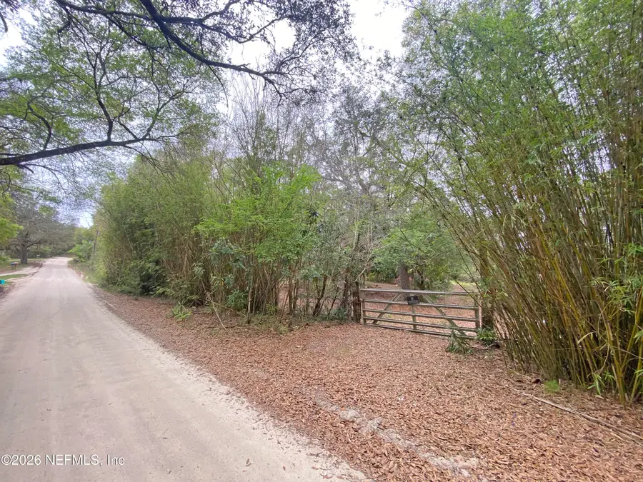 119 Twin Lakes Road, Hawthorne, FL 32640 - #2