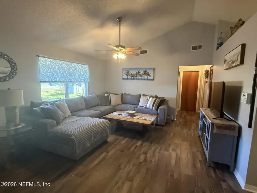 209 Scott Street, Interlachen, FL 32148 - #3