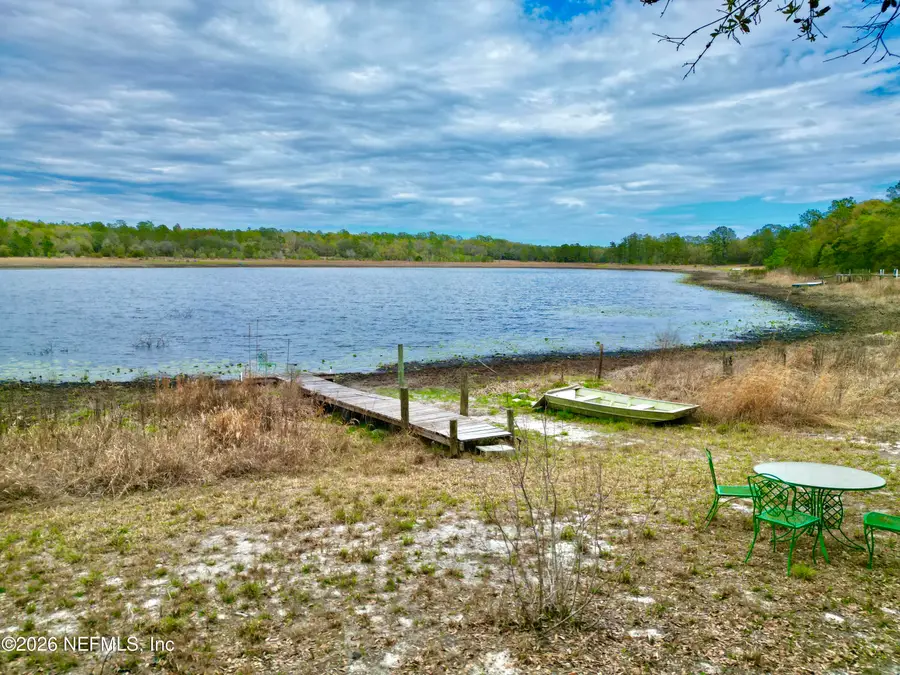 226 W Lake Drive, Hawthorne, FL 32640 - #2