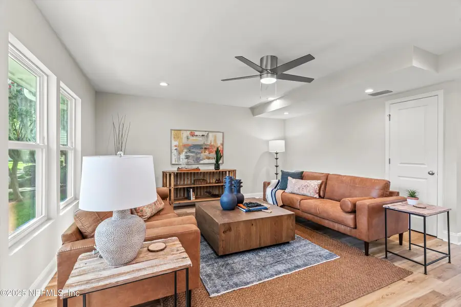 8211 Kensington Square, Jacksonville, FL 32217 - #3