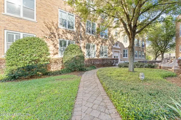 2525 College Street #2304, Jacksonville, FL 32204