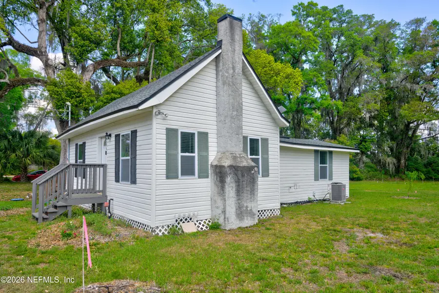 606 Highland Avenue, Green Cove Springs, FL 32043 - #3