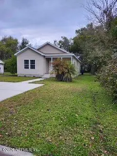301 E Cochran Avenue, Hastings, FL 32145 - #1