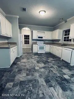 301 E Cochran Avenue, Hastings, FL 32145 - #2