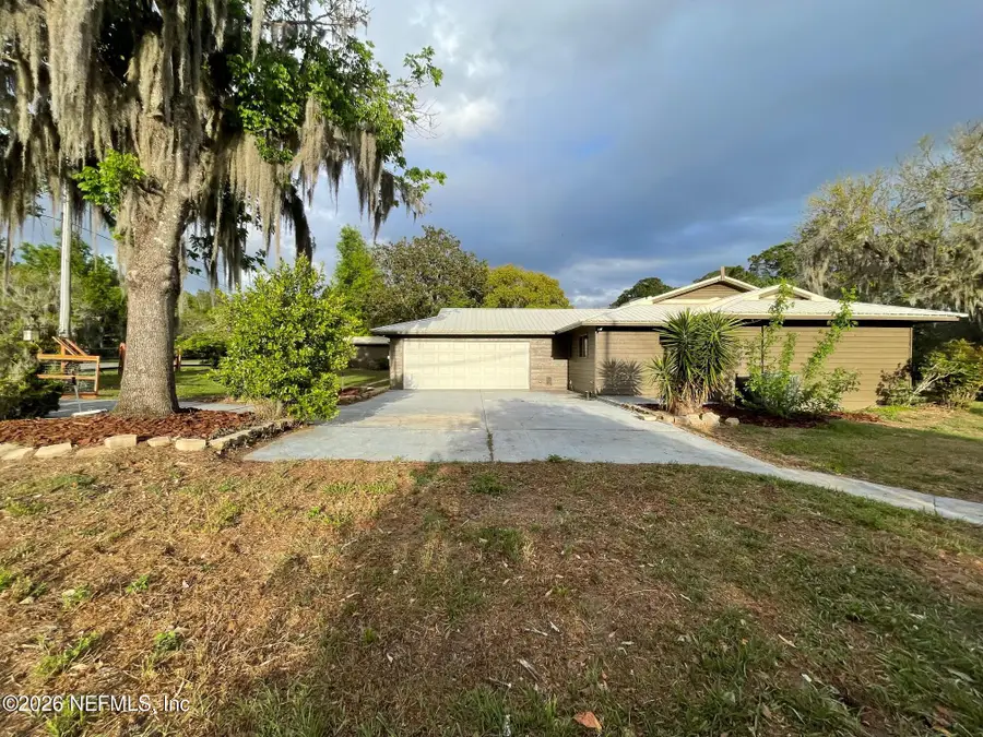 125 Twin Lake Grove Drive, Interlachen, FL 32148 - #2