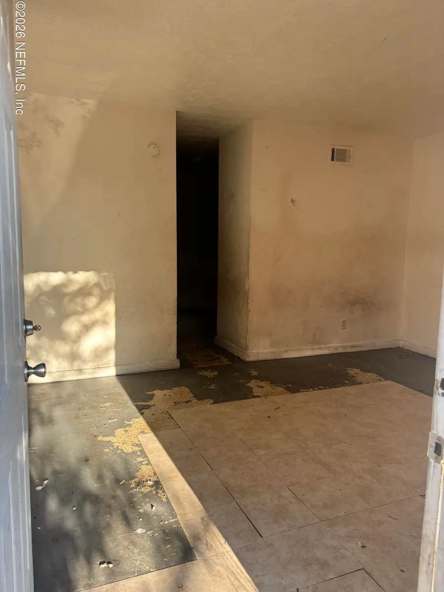 7047 Ken Knight E Drive, Jacksonville, FL 32209 - #3