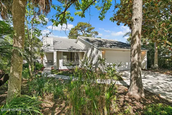 2437 Burgundy Court, Ponte Vedra Beach, FL 32082