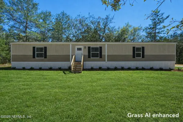 326 Gloria Avenue, Interlachen, FL 32148