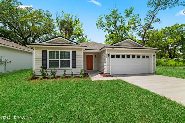 7840 Pipit Avenue, Jacksonville, FL 32219