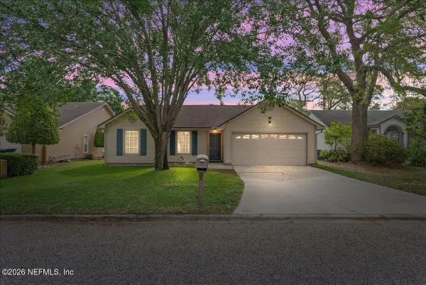 1729 Chandelier E Circle, Jacksonville, FL 32225