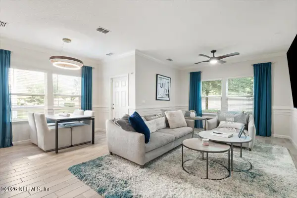 2585 Sandy Dune Drive, Jacksonville, FL 32233