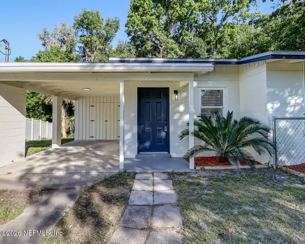 5744 Blackthorn Road, Jacksonville, FL 32244