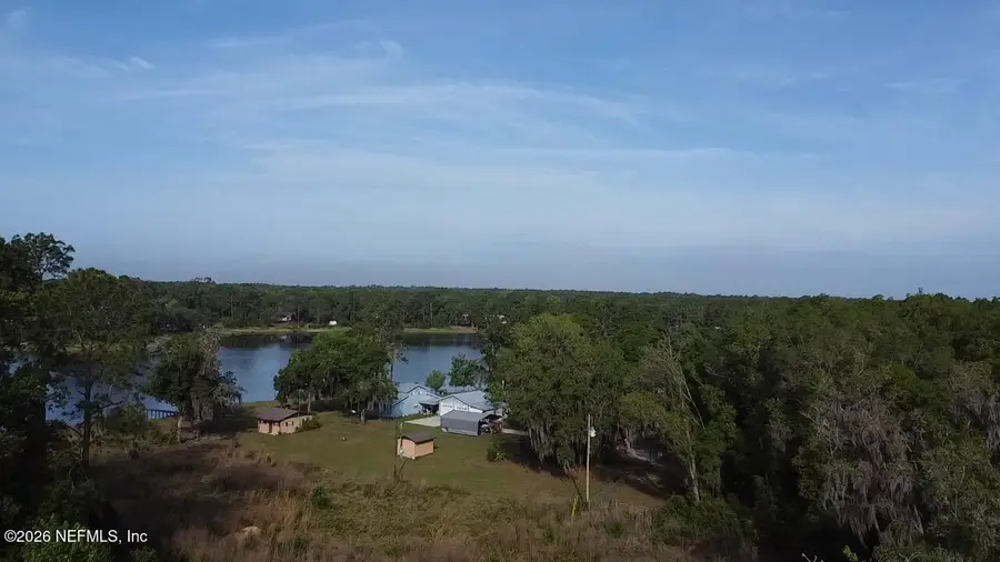 427 N West Street, Interlachen, FL 32148 - #3