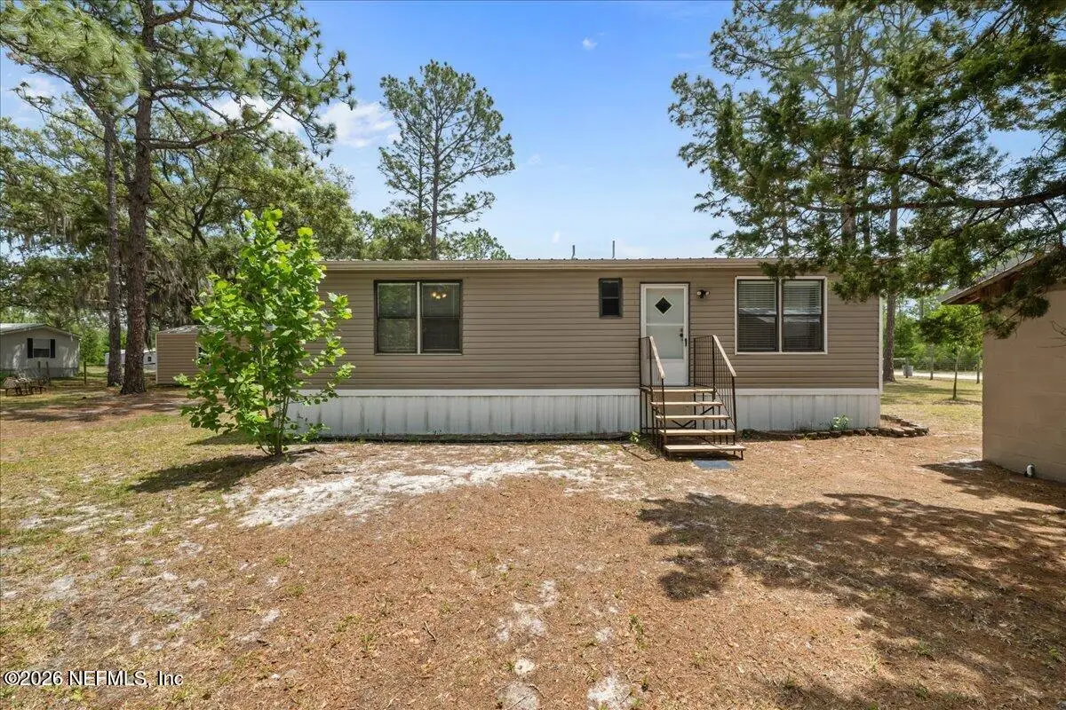 100 Vivian Drive, Palatka, FL 32177 - #1