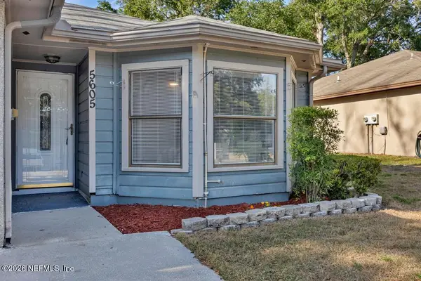 5605 Pinebay N Circle, Jacksonville, FL 32244