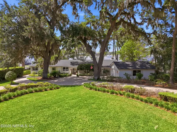 4422 Mcgirts Boulevard, Jacksonville, FL 32210