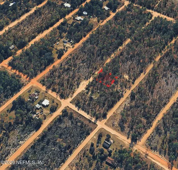 135 Miami Street, Interlachen, FL 32148