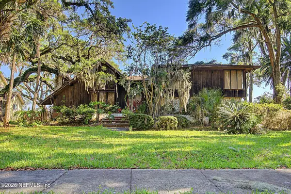 5457 River Trail N Road, Jacksonville, FL 32277