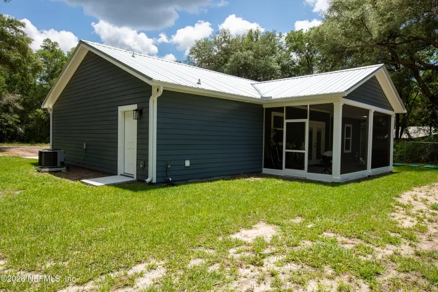 207 N Palmetto Avenue, Florahome, FL 32140 - #3