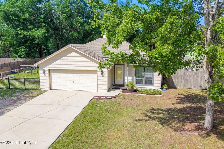 424 Jefferson Avenue, Orange Park, FL 32065 - #2