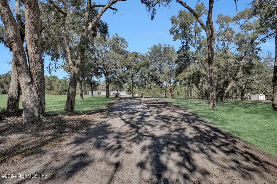 141 Woods Road, San Mateo, FL 32187 - #2