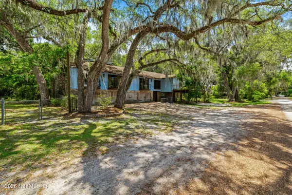 24900 NE 147 Place, Salt Springs, FL 32134