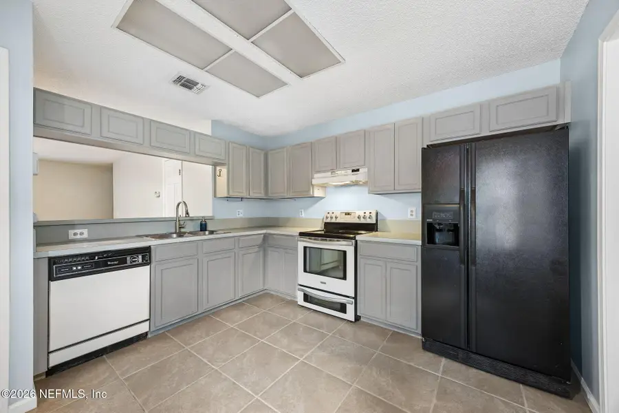 3541 Rain Forest W Drive, Jacksonville, FL 32277 - #3